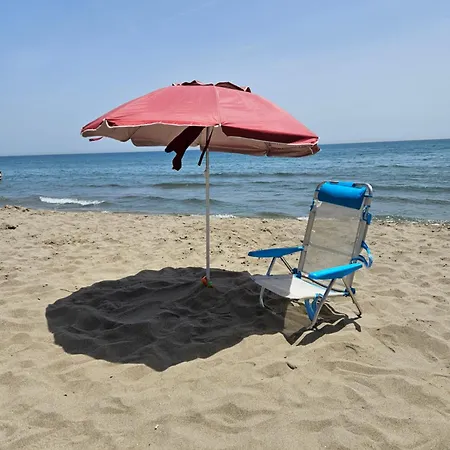 Fuengirola, Boliches - Right On The Beach. アパート フエンヒロラ