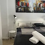Fuengirola, Boliches - Right On The Beach. Apartamento