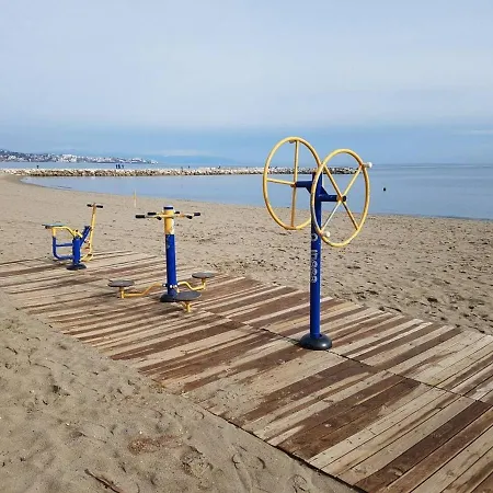 Апартаменты Fuengirola, Boliches - Right On The Beach. *