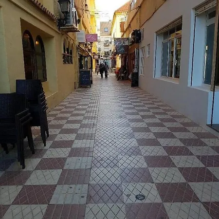 Fuengirola, Boliches - Right On The Beach. * Фуэнхирола
