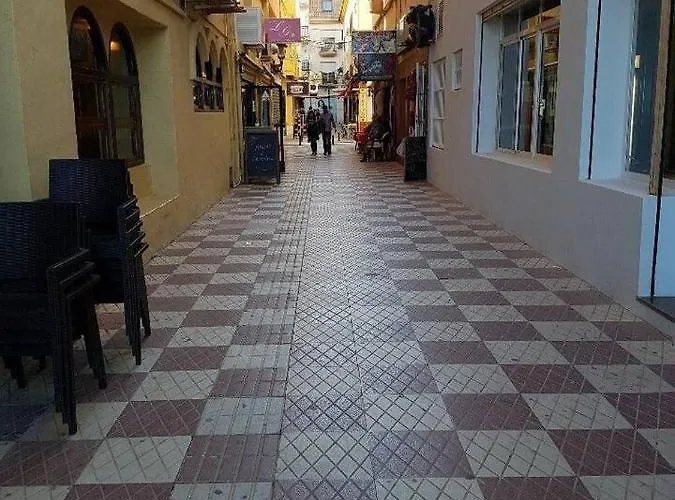 Fuengirola, Boliches - Right On The Beach. * Fuengirola