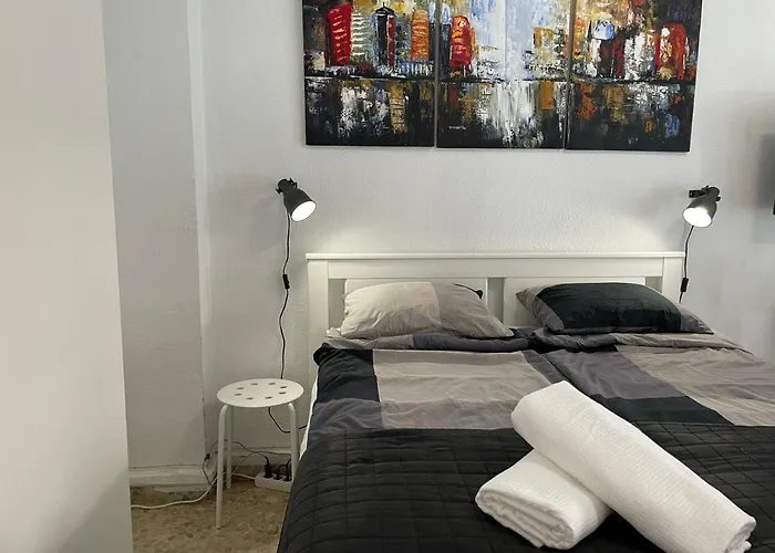 Fuengirola, Boliches - Right On The Beach. Appartement