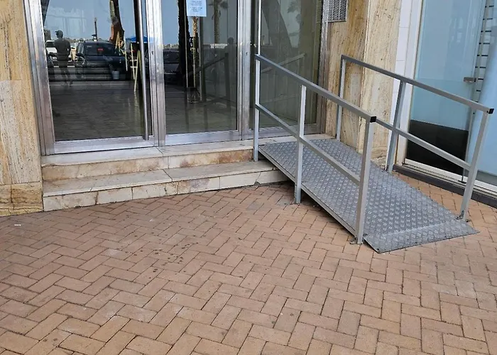 Fuengirola, Boliches - Right On The Beach. Fuengirola