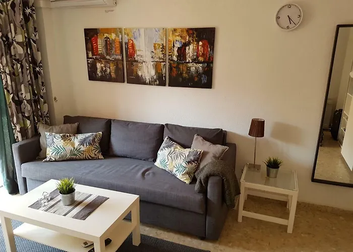 Fuengirola, Boliches - Right On The Beach. Fuengirola