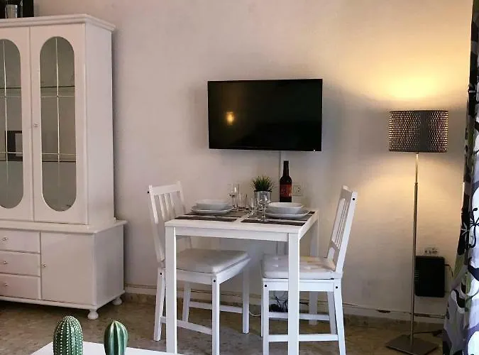 Fuengirola, Boliches - Right On The Beach. Appartement *